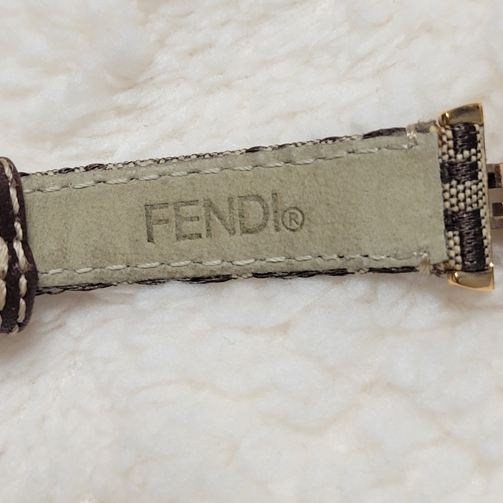 Fendi Orologi 2700L Leather Strap Watch - Picture 8 of 15
